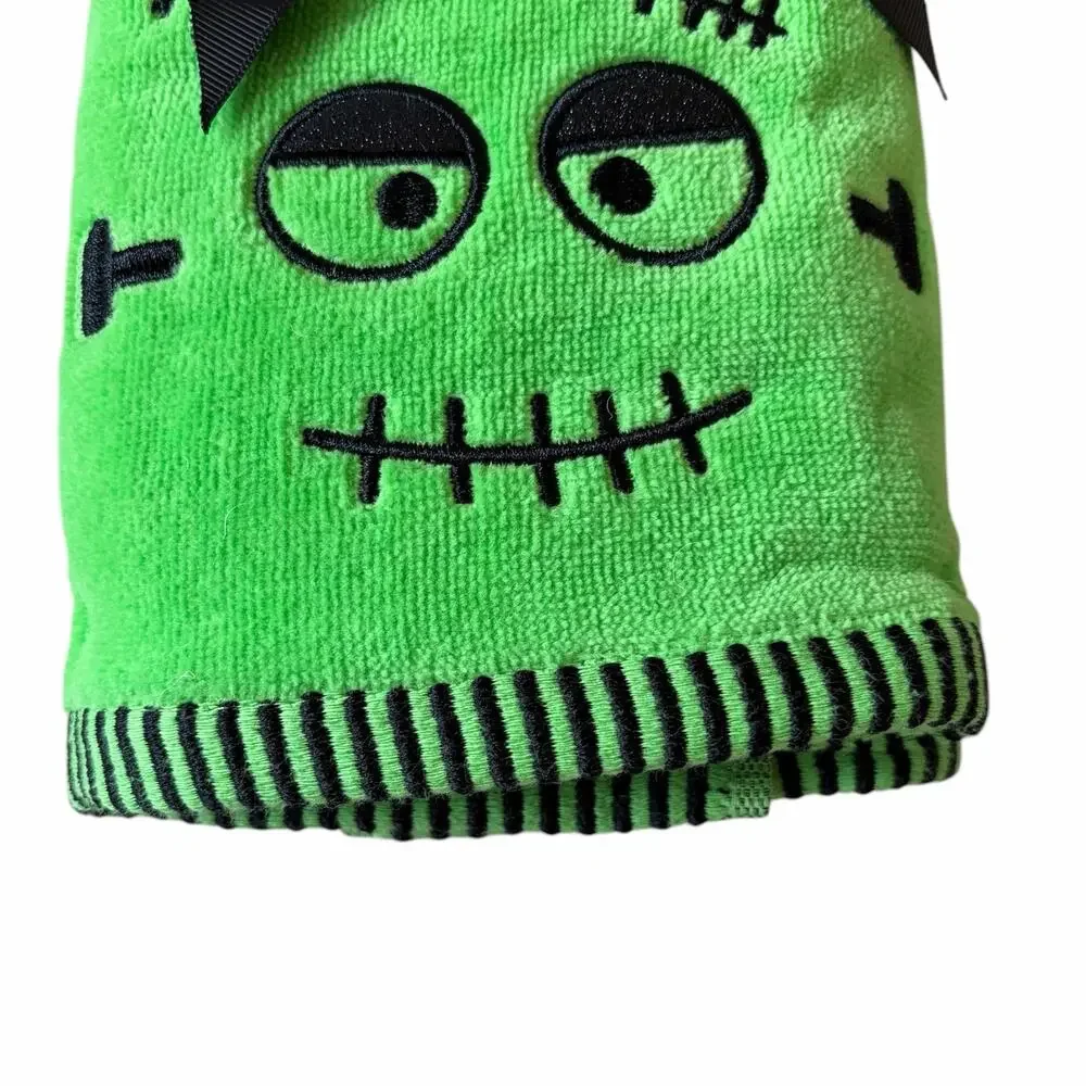KASSAFINA Halloween Frankenstein Hand Towels 2pc Green Black Embroidered NEW